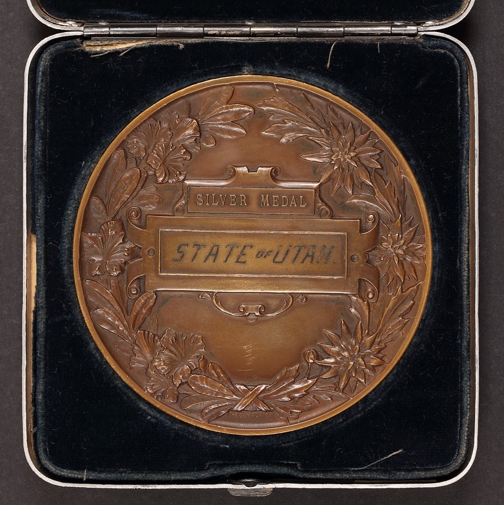 Back of a Silver medal from the Alaska-Pacific-Yukon Exposition.